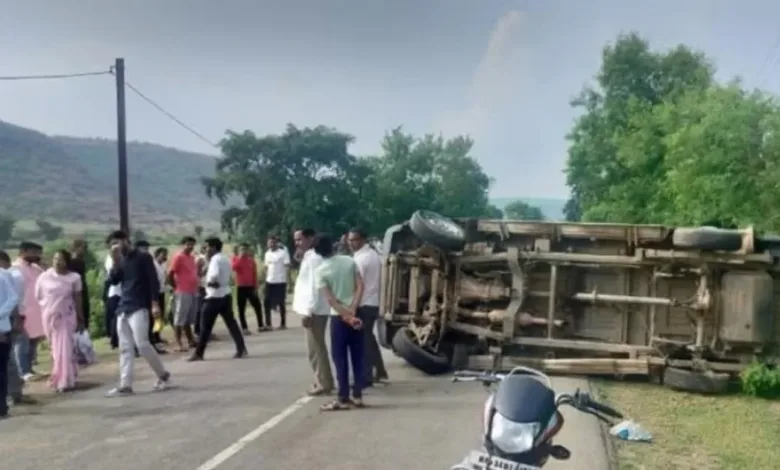 മധ്യപ്രദേശിൽ ട്രാക്ടർ ട്രോളി നിയന്ത്രണം വിട്ടുമറിഞ്ഞു; നാല് പേർ മരിച്ചു, 20 പേർക്ക് പരുക്ക്